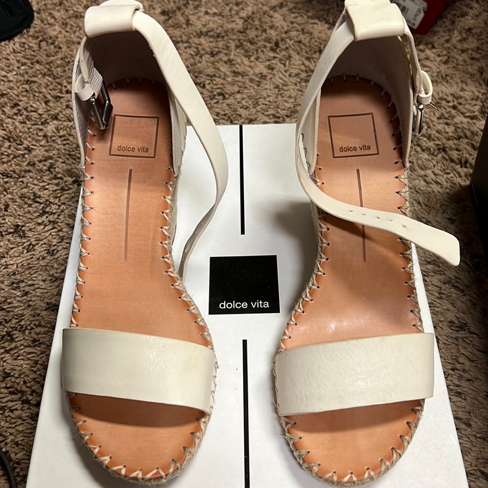Dolce vita wedges